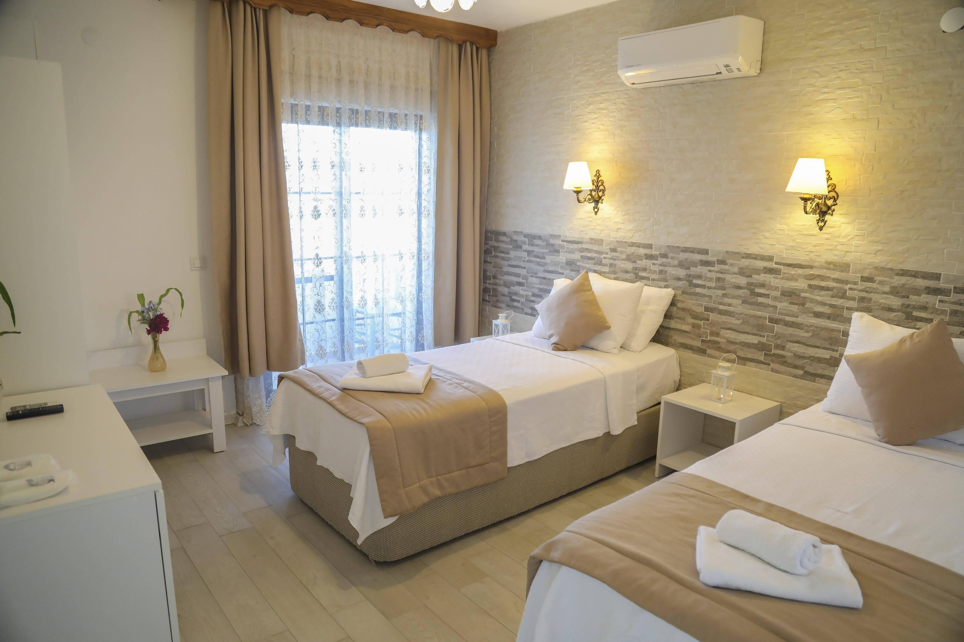Aksu Hotel Алакати Екстериор снимка