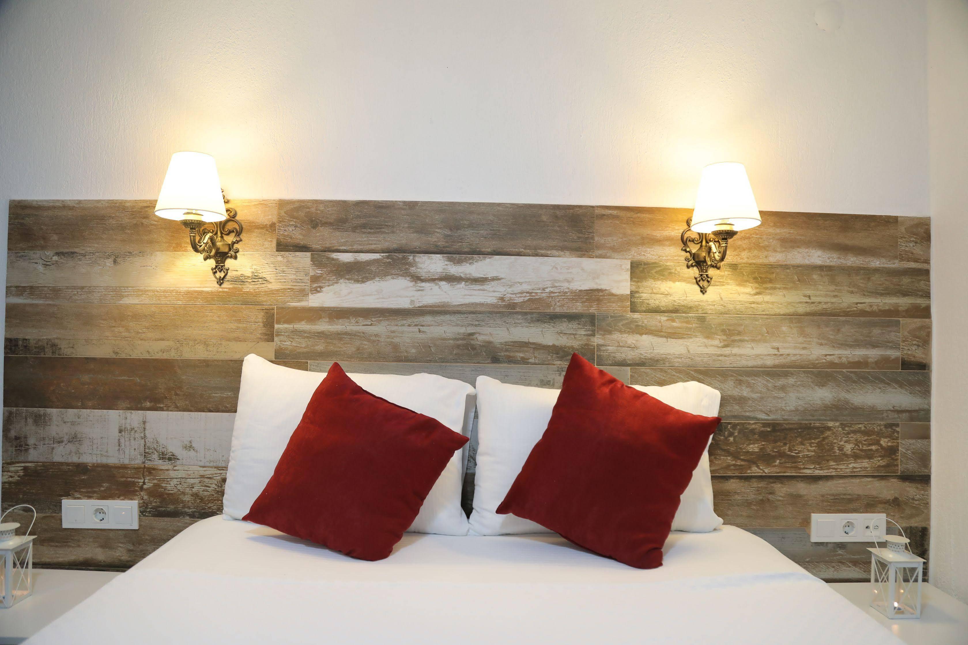 Aksu Hotel Алакати Екстериор снимка