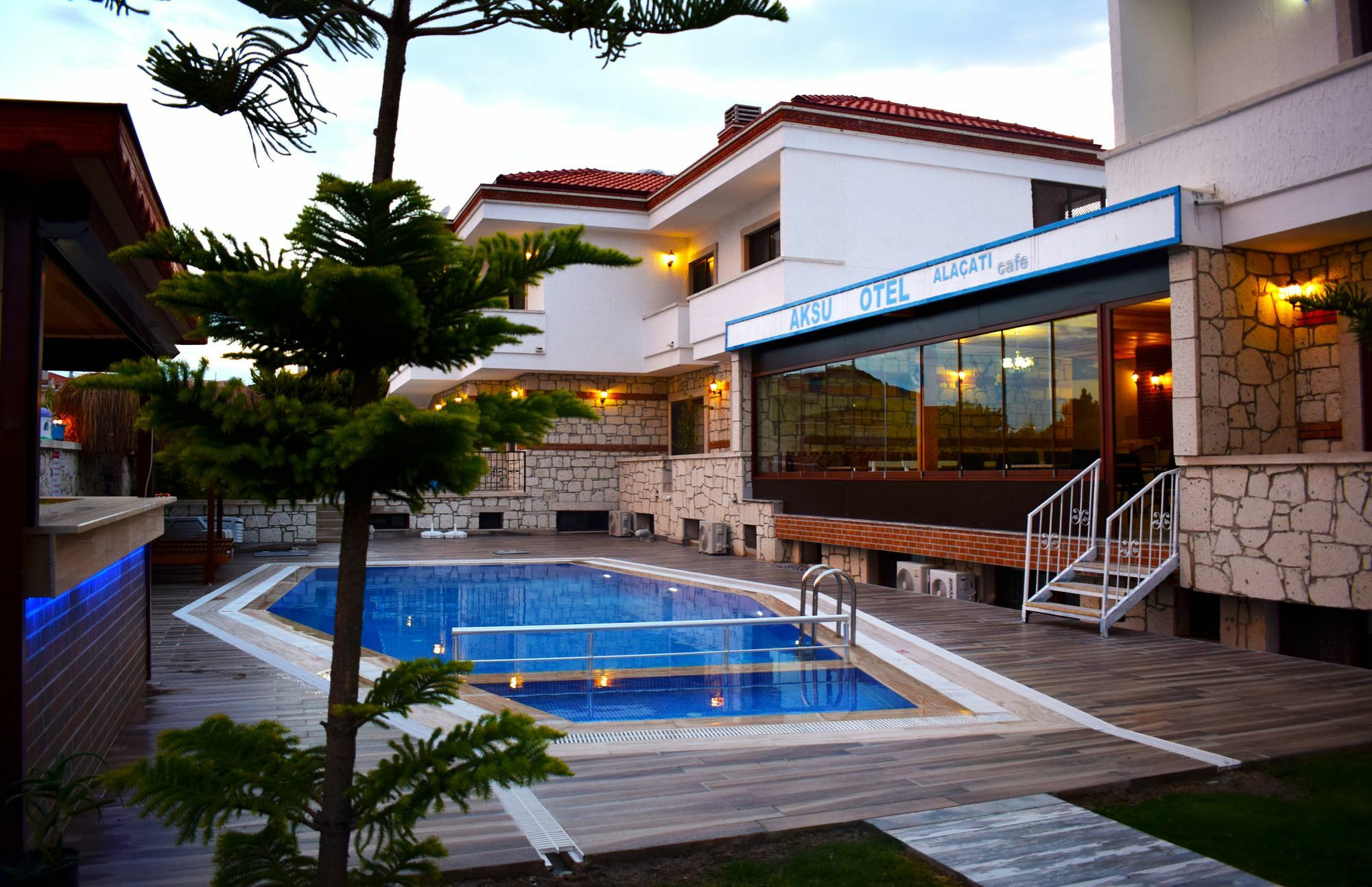 Aksu Hotel Алакати Екстериор снимка