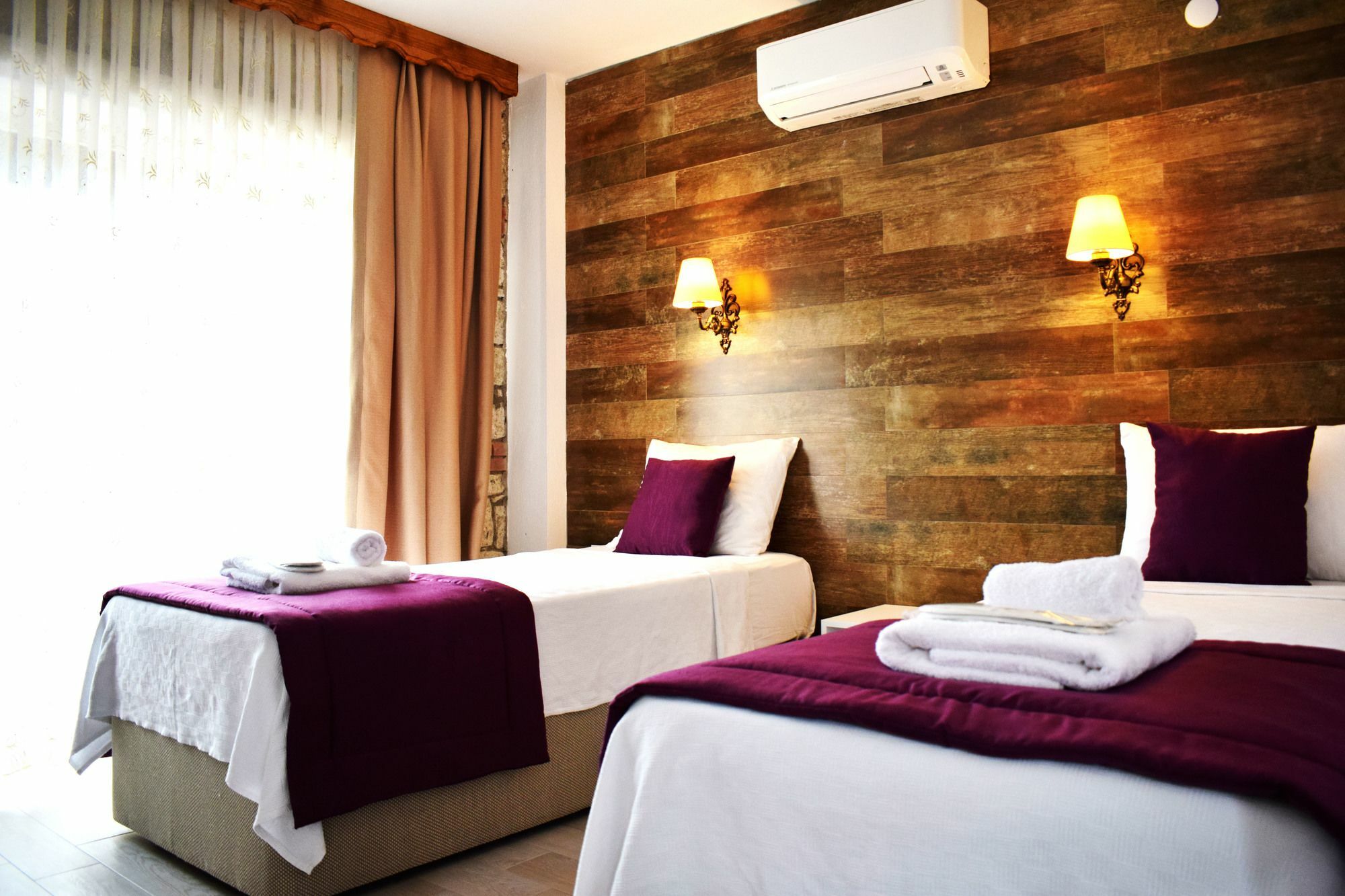 Aksu Hotel Алакати Екстериор снимка